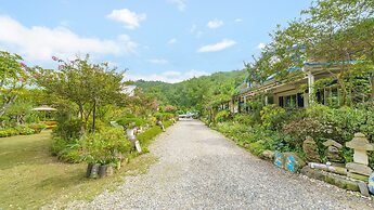 Samcheok Garden Pension