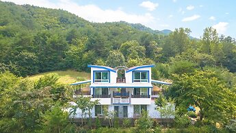 Samcheok Garden Pension