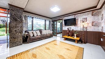 Samcheok Garden Pension