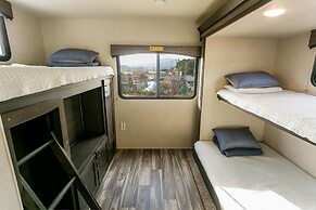 Gangneung Wow Park Caravan