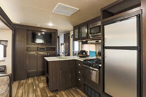 Gangneung Wow Park Caravan