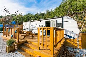 Gangneung Wow Park Caravan