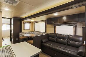 Gangneung Wow Park Caravan