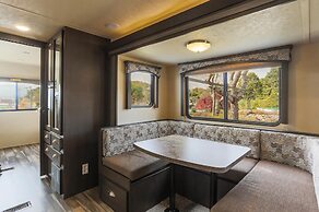 Gangneung Wow Park Caravan