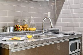 Sokcho Lasso Pool Villa Pension