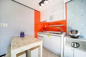 Gyeongju Hyu Plus Pension