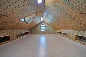 Gyeongju Hyu Plus Pension