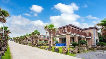 Seogwipo Sungsan Golden Village Pension