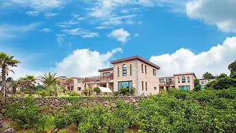 Seogwipo Sungsan Golden Village Pension