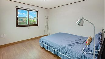 Seogwipo Sungsan Golden Village Pension