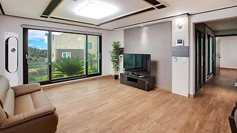 Seogwipo Sungsan Golden Village Pension