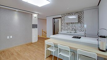 Seogwipo Sungsan Golden Village Pension