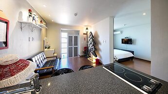 Gosung Christmas Pension