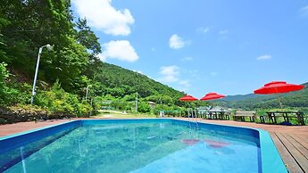 Tongyoung Macaio Pension