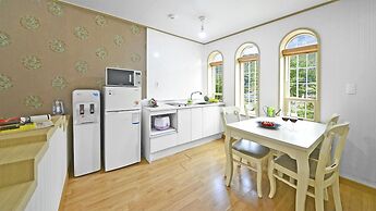 Tongyoung Macaio Pension