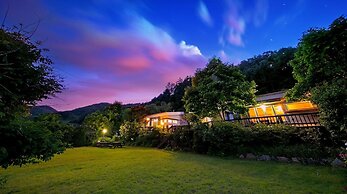 Hongcheon Lime Orange Pension