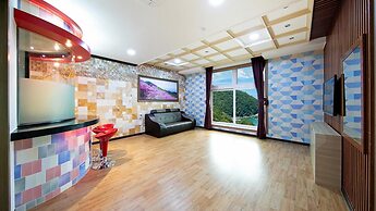 Yeosu The King Pension