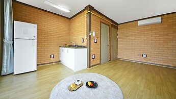 Yeosu Hwangto Pension