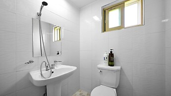 Yeosu Hwangto Pension