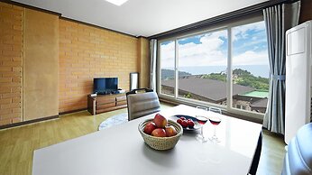 Yeosu Hwangto Pension