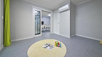 Janghohang J Story Spa Pension