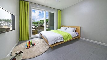 Janghohang J Story Spa Pension