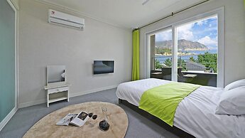 Janghohang J Story Spa Pension