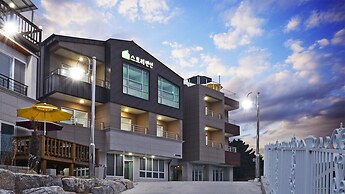 Janghohang J Story Spa Pension