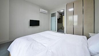 Janghohang J Story Spa Pension