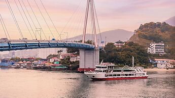 Yeosu Janggun Island Pension