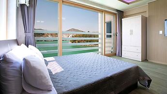 Yeosu Janggun Island Pension