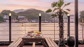 Yeosu Janggun Island Pension