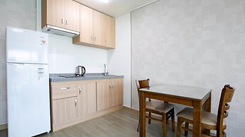 Yeosu Janggun Island Pension