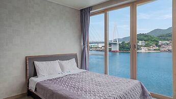 Yeosu Janggun Island Pension