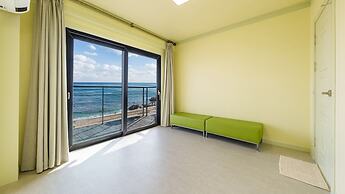 Youngduk Cube Pension