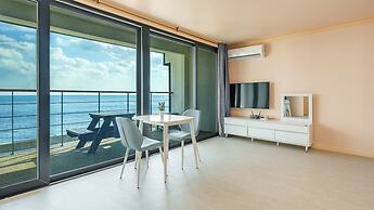 Youngduk Cube Pension