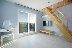 Yeosu Badawadeungdae Pension