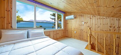 Yeosu Badawadeungdae Pension