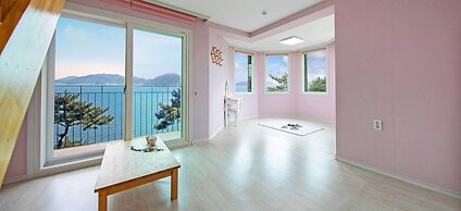 Yeosu Badawadeungdae Pension