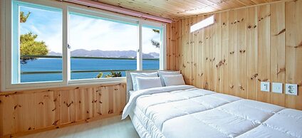 Yeosu Badawadeungdae Pension