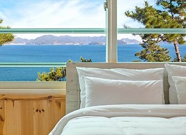 Yeosu Badawadeungdae Pension