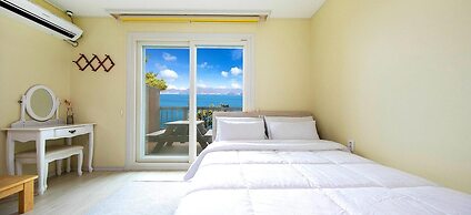 Yeosu Badawadeungdae Pension