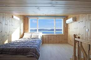 Yeosu Badawadeungdae Pension