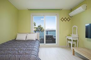 Yeosu Badawadeungdae Pension