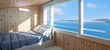 Yeosu Badawadeungdae Pension