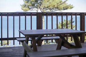 Yeosu Badawadeungdae Pension
