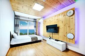 Donghae Red Roof Pension