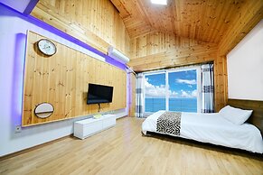 Donghae Red Roof Pension