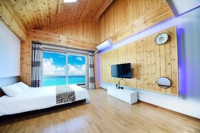 Donghae Red Roof Pension