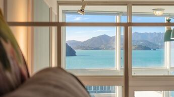 Yeosu Yegreena Spa Pension